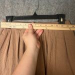 Cider  Women Size Medium Flowy pleated tan shorts‎ with pockets Photo 5