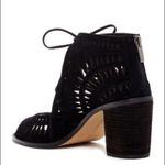 Vince Camuto ✨HP✨ Vince CamutoTarita Laser-Cut Sandal✨ Photo 3