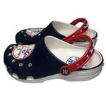 Crocs  UniSex Women’s 7 Blue White Red MLB New York NY  Yankees Classic Clogs Photo 4