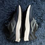 Saucony Running Shoe Photo 4