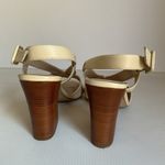 Louise et Cie  White Leather Slingback Sandals Size 8M  Block Heel Crisscross Photo 6