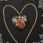 VINTAGE CLOISENNÉ HEART PENDANT BIG!!! ON GOLD TONE CHAIN. Excellent condition Black Photo 0