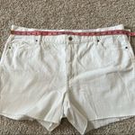 Old Navy  High-Waisted Slouchy Straight White Cut-Off Jean Shorts Size 20 Photo 9