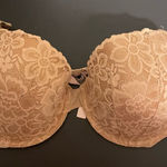 Victoria's Secret Victoria's‎ Secret Lightly Lined Demi Lace Bra Size 38C EUC Photo 0