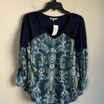 BKE NWT  blouse L Photo 0
