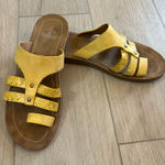 Corkys Women’s Sandcastle Slip On Sandal Sz 10 Yellow Photo 0