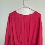 M Shop the Mint V Photo 6