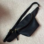 Universal Threads Universal Thread Crossbody Purse Leather Photo 0