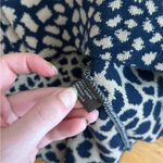 J. McLaughlin ☀️3/$25  small Sweater Skirt Tan Brown Navy Blue Animal Pencil Zip Photo 2