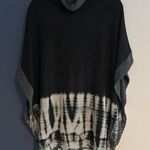Gypsy 05  from Anthropologie poncho boho chic one size Black and Gray Women's Photo 5