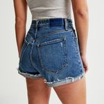 Abercrombie & Fitch High Rise Mom 2.5” Blue Raw Hem Shorts Women’s Size 34/ 18 Photo 1