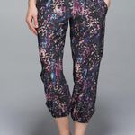 Lululemon  Women’s Om Mesh Jogger Pants Floral Sport Black Multi Size 2 Photo 1
