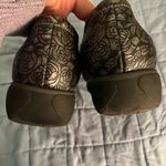 Grey's Anatomy Grey’s Anatomy Floral Softwalk Nursing Shoes Womens 7.5 Wide Photo 5