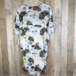 Torrid  Size 3(3X)(22-24) Stretch Mesh Lined Crewneck Floral Ruched Top Photo 2