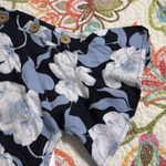 Ellen Tracy  women’s size small blue floral hi low linen blouse short bell sleeve Photo 3