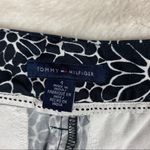 Tommy Hilfiger  Floral Print Bermuda Shorts‎ Photo 2