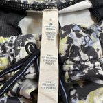Lululemon  Womens Jogger Pants 8  Floral Print Jet Crop Luxtreme Crosscourt Petal Photo 5
