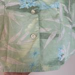 Tommy Bahama Vintage 100% silk short sleeve button down light green floral med Photo 2