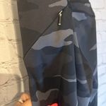Athleta Black Camo Elation 7/8 tights, S Photo 2