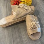 Seven Dials  Women's Wendelle Shoes, Size 6.5, Beige Tassel Open-Toe Sandal Photo 4