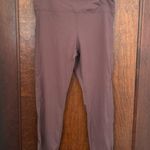 Vuori  Stride Leggings Chestnut Back Pocket Size L Photo 2