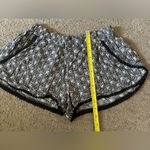 Mossimo Floral Flowy Shorts Black Photo 4