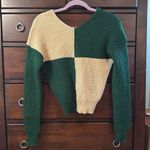 No Boundaries  Two-Tone Green and Cream Sweater size XS Photo 7