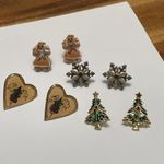 Lot Of 4 Earrings Pierced Christmas Holiday Heart Gingerbread Man Snowflake Etc Photo 1