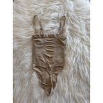SKIMS  Seamless Sculpt Strapless Thong Bodysuit Clay  
Size Large Photo 4