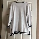 Allison Daley  Women’s White Sweater Black Outline XL Photo 2