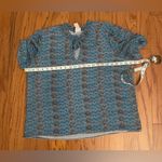 Covington - Blue, black and white design shortsleeve blouse Size XL Photo 5