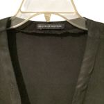 Brandy Melville Classic Black V Photo 6