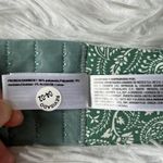 Leonisa  Women’s padded push up bra green & Ivory size 34 B Photo 7