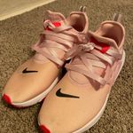 Nike Pink  React’s Photo 2