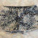 Freestyle Revolution Bleach dyed shorts Photo 0