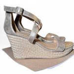 Candie's  Gold wedge platform sandals size 8.5 Photo 2