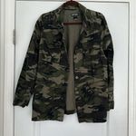 Hot Topic  Camo Lightweight Jacket Sz L Photo 0