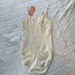 Shapermint Essentials All Day Every Day Scoop Neck Bodysuit Medium NWT NEW Chai White Photo 1
