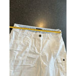 Tommy Hilfiger  white capri pants size 8 Photo 7