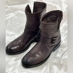 Frye  Natalie Engineer Short Boots Brown Leather Buckle Western Size 6 Boho Chic Photo 4