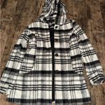 Apt. 9  Jacket Photo 0