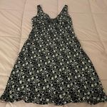 EXPRESS  World Brand black & white floral summer vacation beach dress, size 5 Photo 2