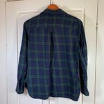 Old Navy  Womens Classic Flannel Shirt Long Sleeve Button Down Plaid Size M Photo 1