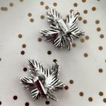 Sarah Coventry Silver Toned Maple Leaf Vintage Clip On Earrings Signed Detailed Photo 3