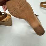 B.O.C. Brown Leather Strappy Cork Wedge Sandals Womens 6 Beachy Strappy Heels Tan Photo 7