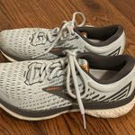 Brooks  Women’s Ghost 13 Sneaker Blue Size 6.5 Photo 2