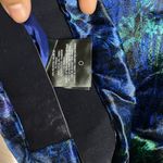 T Tahari  velvet floral bomber jacket women’s Size Small Photo 10