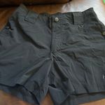 Huk women’s fishing shorts size small nwot Black Photo 0