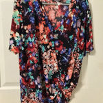 HEIMISH USA Multicolor Floral Knot Photo 0