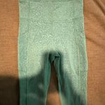 Lululemon Invigorate HR Tight 25” Photo 3